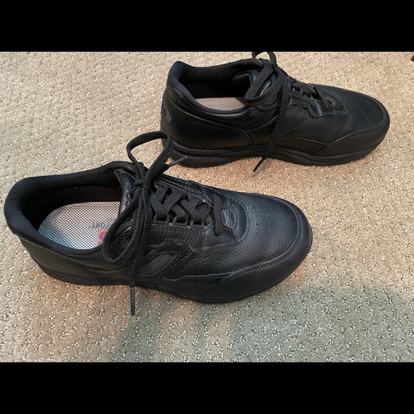 SAS Tour shoes basically NWOT - Picture 8 of 11